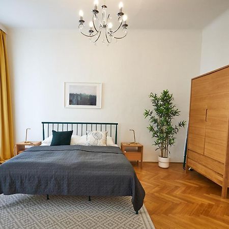 Renovated & Cozy - Close To Museumsquartier Vienna Exterior photo